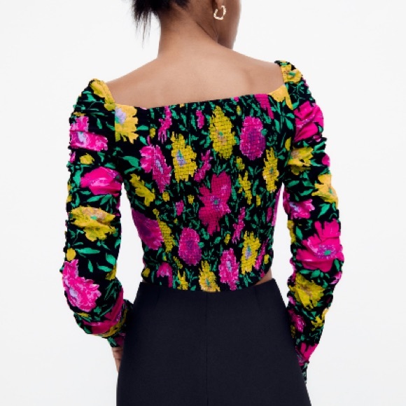 NEW! HP 🥳🥳🥳Zara Floral Print Top with Sweetheart Neckline - Picture 3 of 12